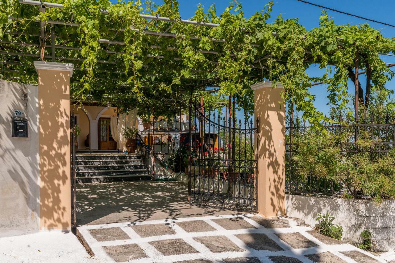 Mayra Apartment Lithakia  Екстериор снимка