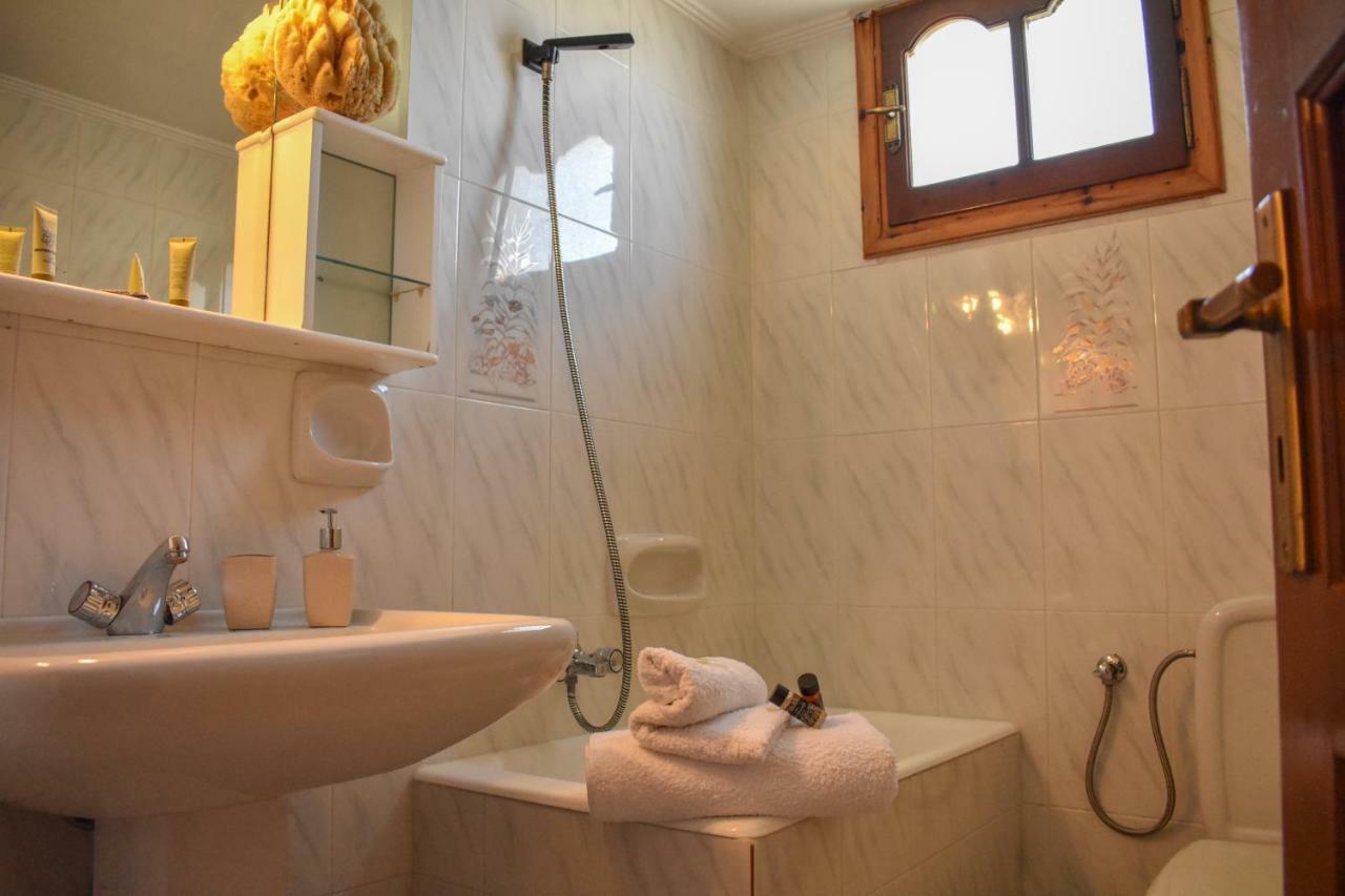 Mayra Apartment Lithakia  Екстериор снимка