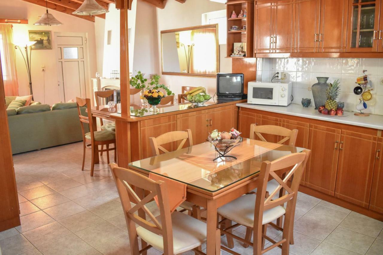 Mayra Apartment Lithakia  Екстериор снимка